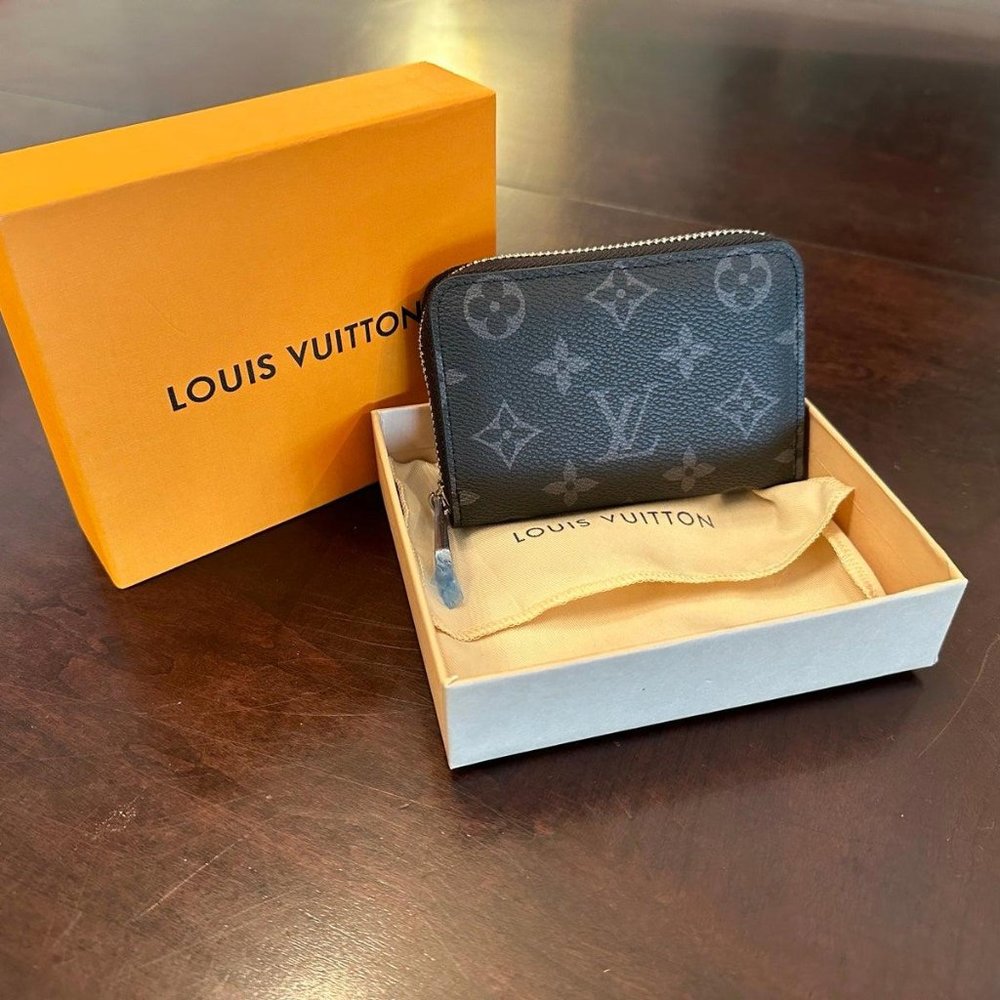 Louis Vuitton Monogram Zipper Wallet Black